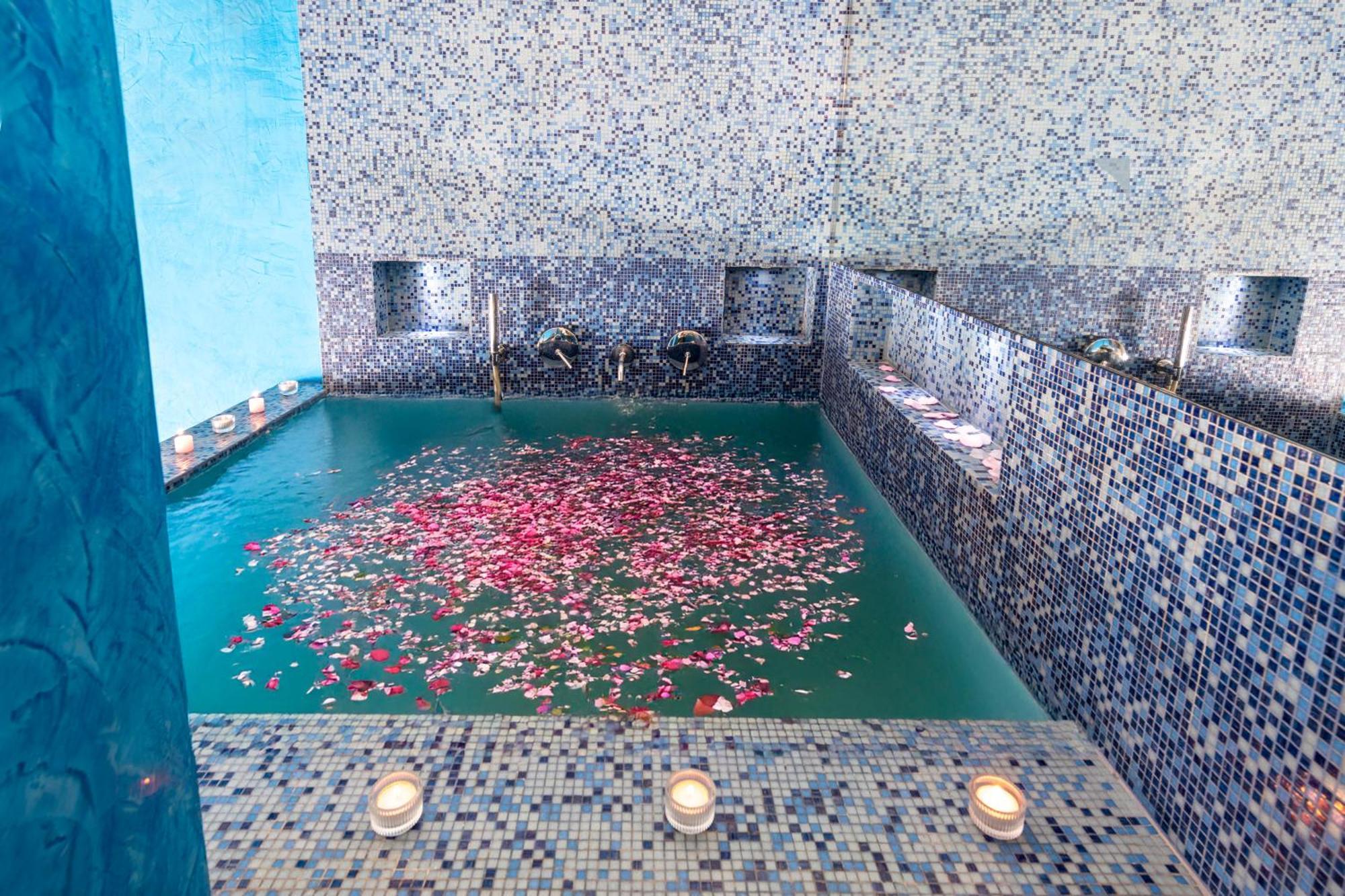San Babila Luxury Suite - 7Sundays มิลาน ภายนอก รูปภาพ